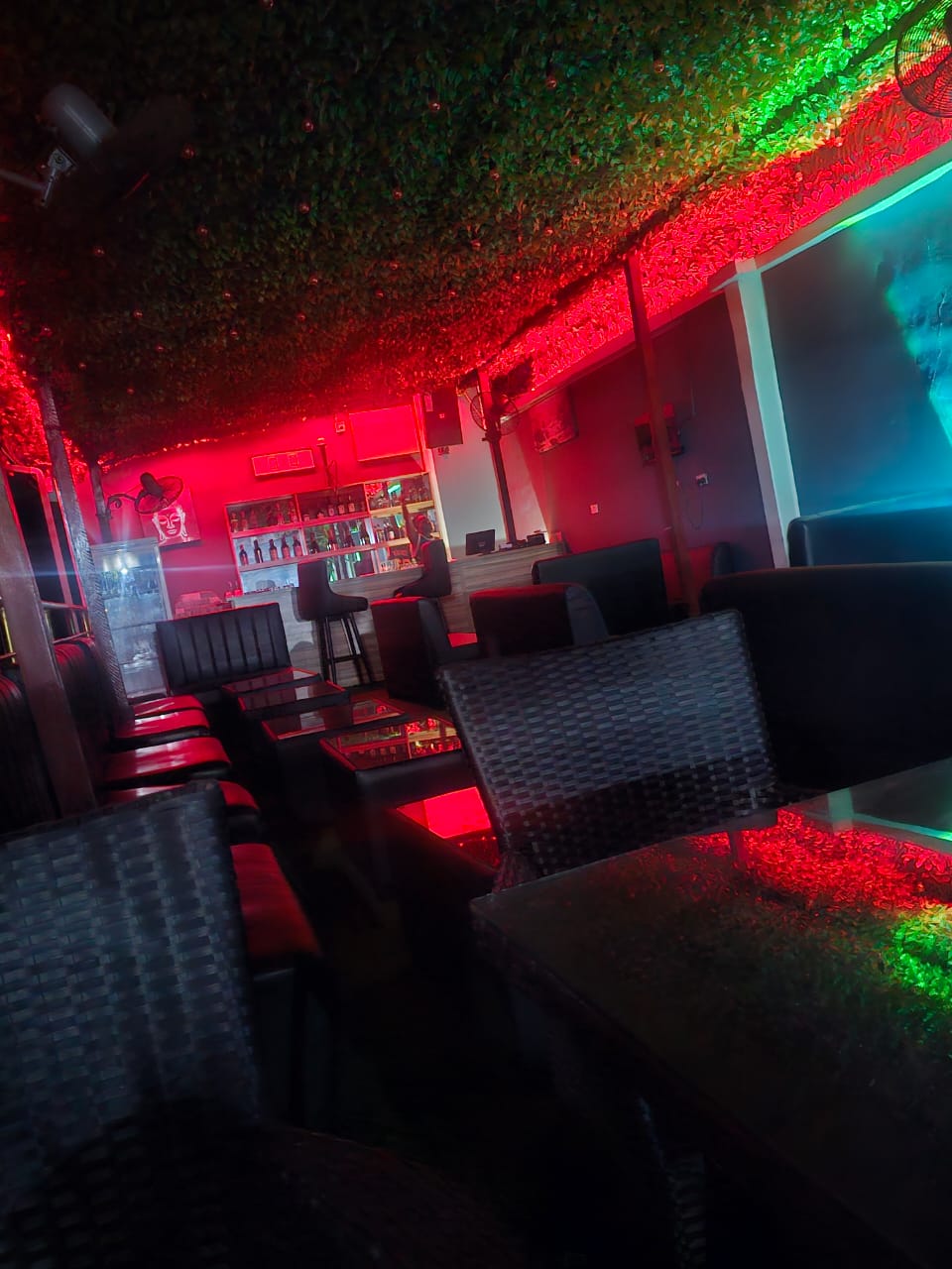 Phil Breeze lounge interior